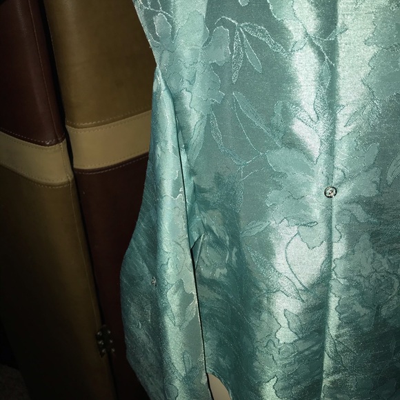 Classy and chic blouse - Picture 6 of 7